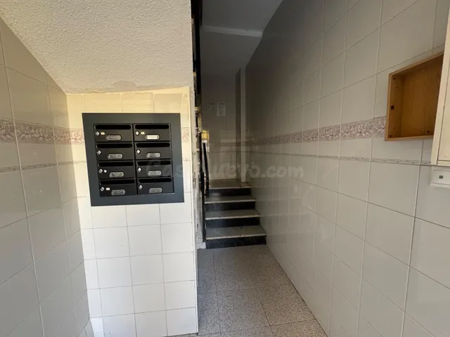 Amplio Piso en Los Ángeles, Almería - ¡Oportunidad de Reform - foto 2