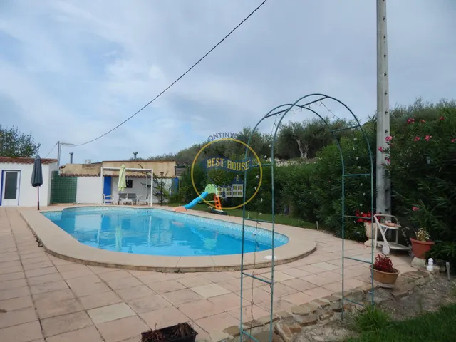 OPORTUNIDAD AMPLIO CHALET CON PISCINA MUY PRÓXIMO A LA POBLACION DE ONTINYENT — 43