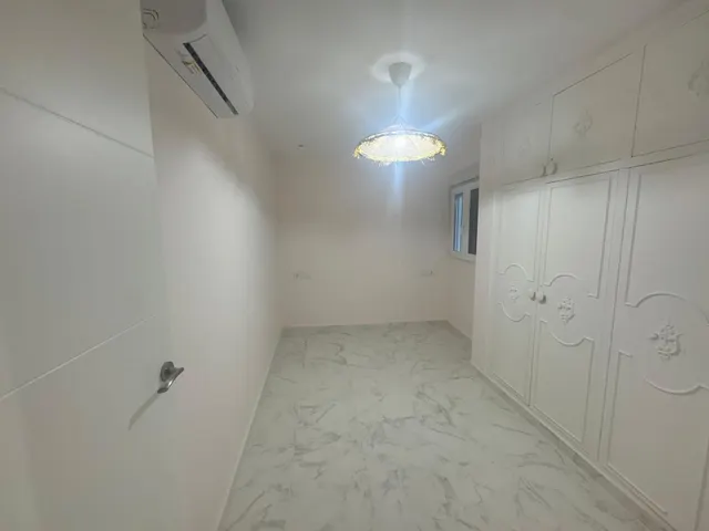 PIso    centrico de tres dormitorios y tres baños — 15