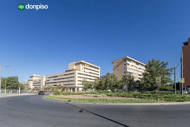 Ático dúplex en Campus de la Salud — 36