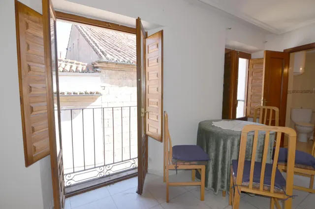 Urbis te ofrece un estupendo edificio en venta en todo el centro de Ciudad Rodrigo, Salamanca. — 18
