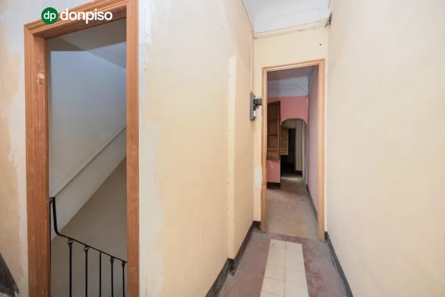 A la venta edificio en plaza bib-rambla — 34