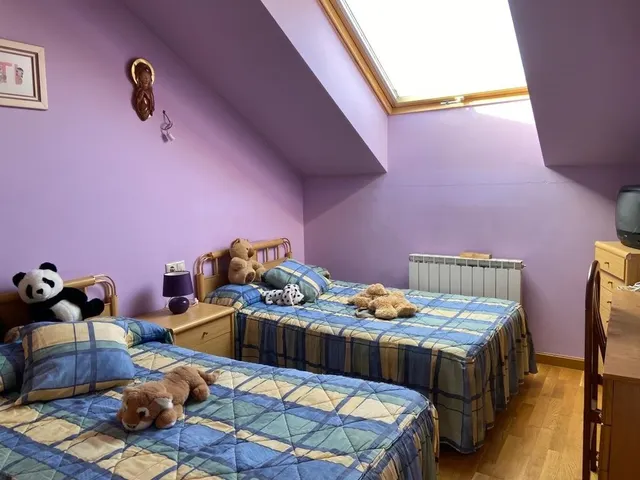 SE VENDE AMPLIO DÚPLEX EN EL CENTRO. COCINA, SALÓN, 3 HAB., 2 BAÑOS, TERRAZAS Y TRASTERO. — 21