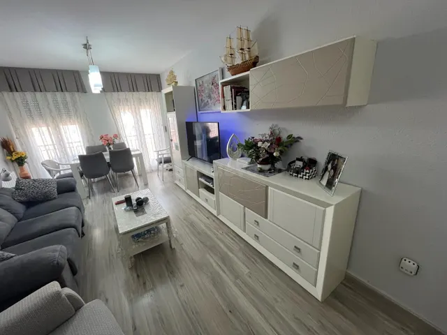 PISO BARRIO SAN ROQUE . IDEAL PARA FAMILIAS. PARA ENTRAR A V - foto 2