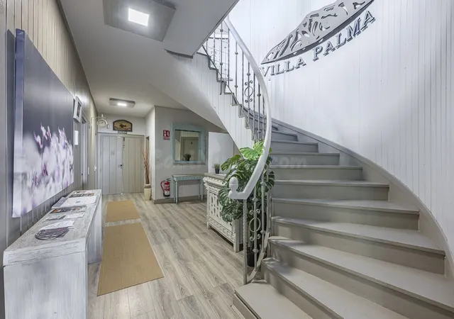 Chalet 12 habitaciones 500m² en venta - Marbella - foto 3