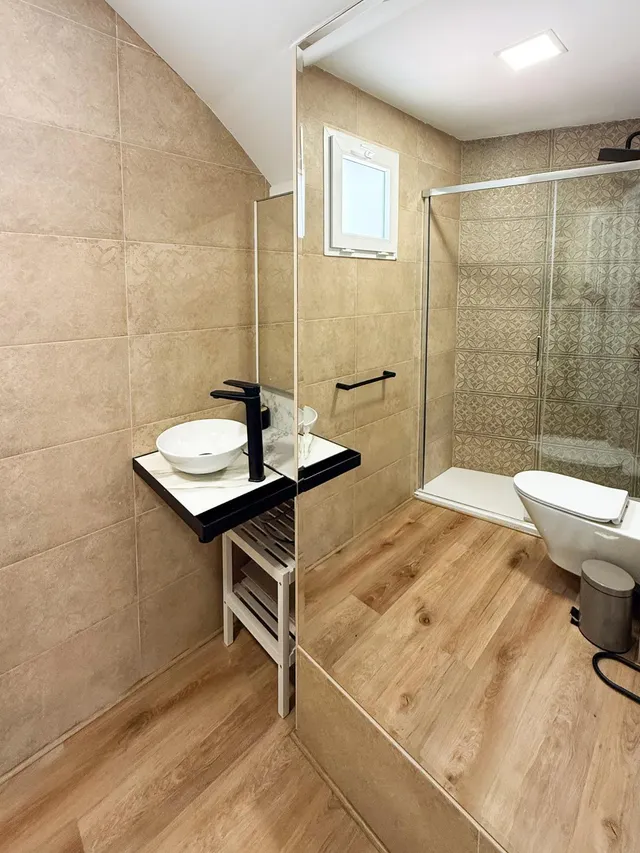 Espectacular ático dúplex con solárium privado y vistas despejadas en Conde de Ureña — 26