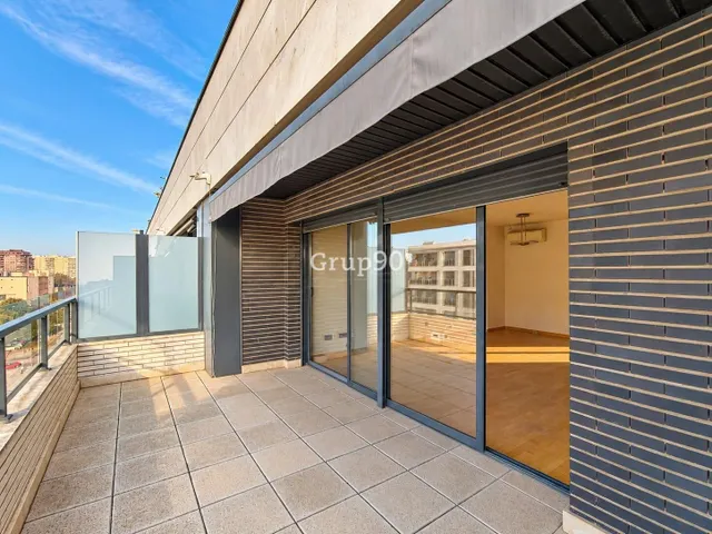 Exclusivo ático tríplex con gran terraza de 79 m2, 4 balcones y zona comunitaria con 2 piscinas y pista de pádel en cappont — 17