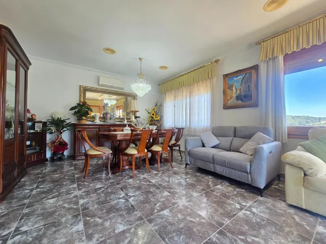 Distinción, privacidad y estilo en el corazón de Canyelles – Una finca excepcional — 7