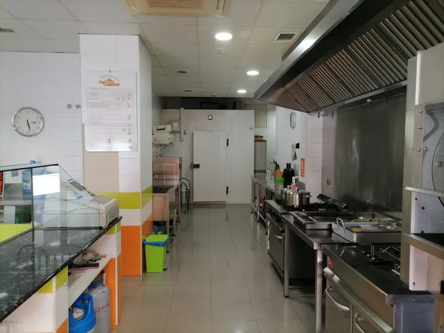 OPORTUNIDAD VIVIENDA + NEGOCIO EN CACABELOS — 21