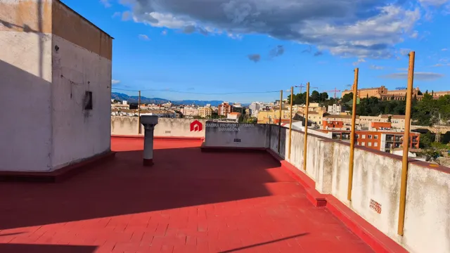 Se vende piso de 4 habitaciones en Tortosa, Sant Llatzer. — 26
