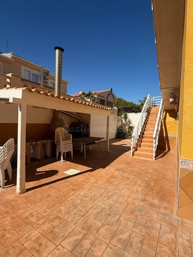 Chalet exclusivo con vistas al Mar Mayor: Amplio sótano, Lof - foto 3