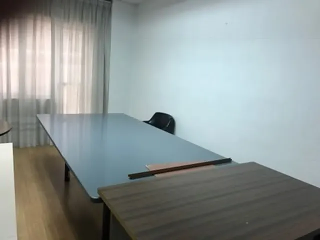 Oficina alquiler centro — 10