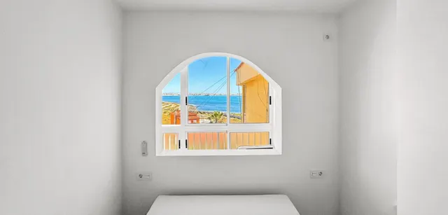 Apartamento 1 habitación 45m² en venta - Punta Prima — 11
