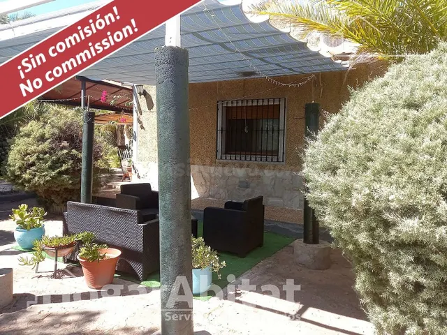 CHALET SEMINUEVO CON PISCINA, TERRAZA Y GARAJE - foto 4