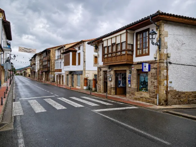 Céntrico local comercial en Molledo – Cantabria. - foto 2
