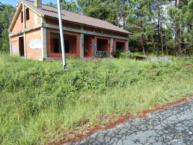 Finca Rústica con estructura de chalet en construcción a 5 minutos de la playa de "Langosteira" (Finisterre) — 2