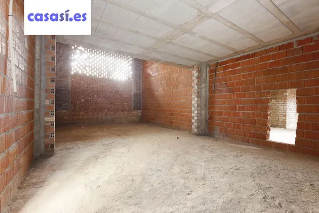 Oportunidad de inversión en local comercial al lado de Constitución. — 18