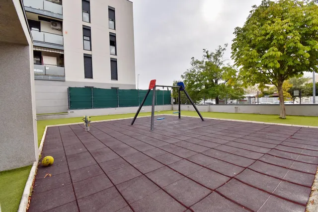 Soto del HENARES - 2 habitaciones con terraza, 2 plazas de garaje, trastero y piscina. — 45