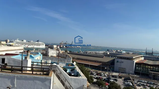 Oficina en Alquiler en el Centro de Cádiz - Ideal para Negocios — 7