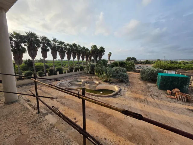 Espectacular finca rústica con proyecto de construcción y licencia en Los Montesinos — 8