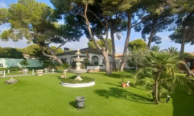 Villa de 3 dormitorios, 3 baños en campo amor ( Orihuela Costa ) — 39