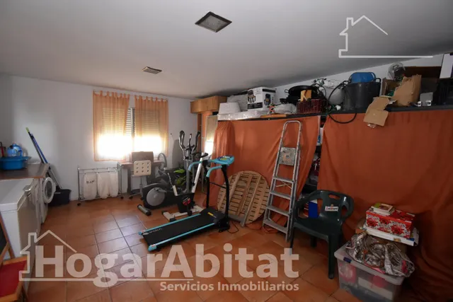 GRAN CASA CON TERRAZA TOTALMENTE REFORMADA — 26