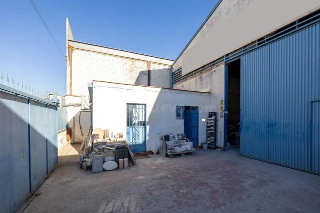 EN VENTA NAVE INDUSTRIAL EN ATARFE GRANADA CON AMPLIACIÓN - foto 5