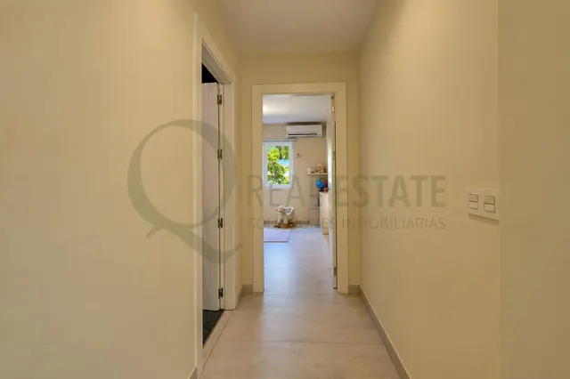 Espectacular chalet de esquina de diseño contemporáneo junto a la Playa de Muchavista — 42