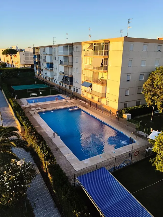 PISO REFORMADO CON VISTAS A LA PISCINA, AL MAR Y AL ATARDECER EN MATALASCAÑAS — 12