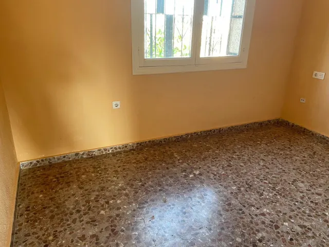 Casa con parcela en Los Balcones, Torrevieja. 5 dormitorios, 2 baños — 41
