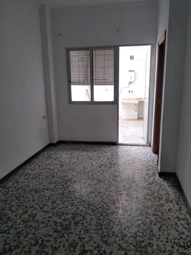 ¡¡OPORTUNIDAD!! ALQUILE LOCAL PARA SU NEGOCIO EN ONTINYENT — 22