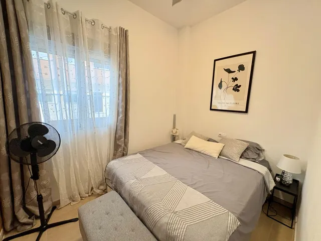 Apartamento luminoso y espacioso en la acogedora Formentera. Cerca de colegios y comercios, a 10 min a pie de Benijófar, a 3,5 km del La Marquesa Golf, y a solo 11 km de las playas de Guardamar. — 17