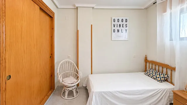 Apartamento de 1 dormitorio en Torrevieja, zona la siesta — 14