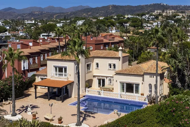 Chalet 5 habitaciones 486m² en venta - Marbella — 38