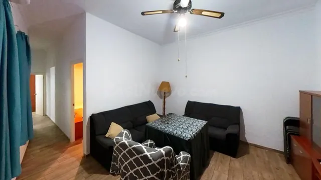 MAGNÍFICO LOCAL CON VIVIENDA EN CALLE DIARIO CÓRDOBA!!!!!!! - foto 2