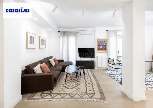 ✨ EXCLUSIVA VIVIENDA REFORMADA EN PLAZA MARIANA PINEDA — 3