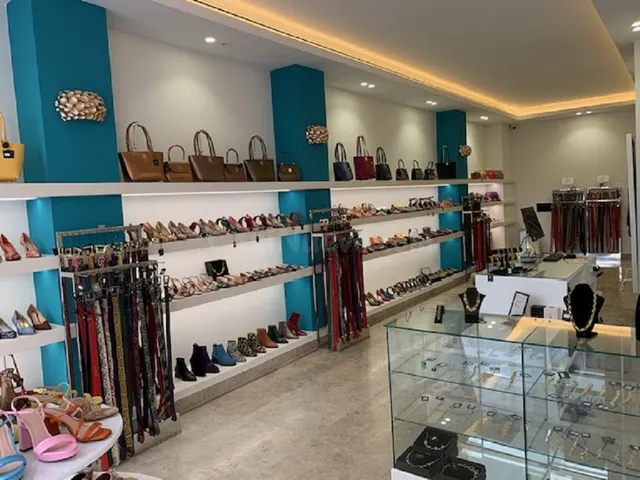 Local comercial 243m² en venta - Marbella - foto 5