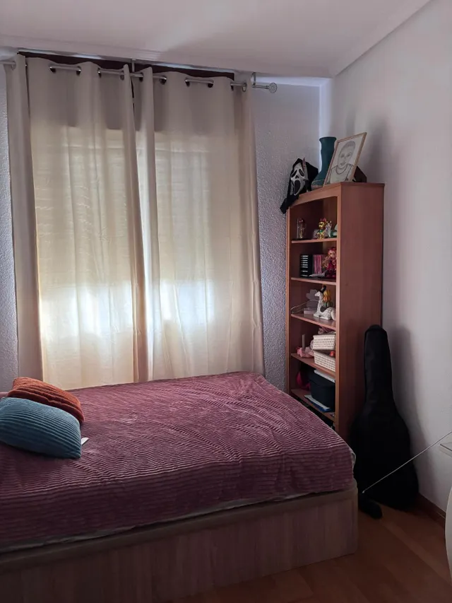 AMPLIO PISO CON TERRENO ADICIONAL EN CACABELOS.  109.000 € — 30