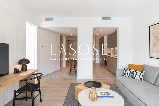 Acogedor piso de dos dormitorios, balcón y terraza comunitaria en alquiler en La Salut — 21