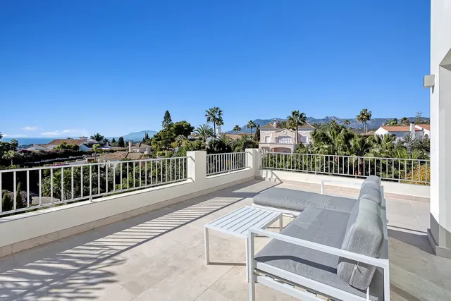 Chalet 4 habitaciones 342m² en venta - Marbella — 35