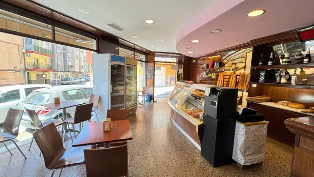 Local comercial 276m² en venta - Sant Pere Nord - foto 2