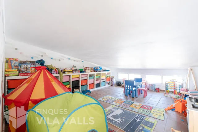 Chalet con piscina y 6 habitaciones en Can Regasol — 43