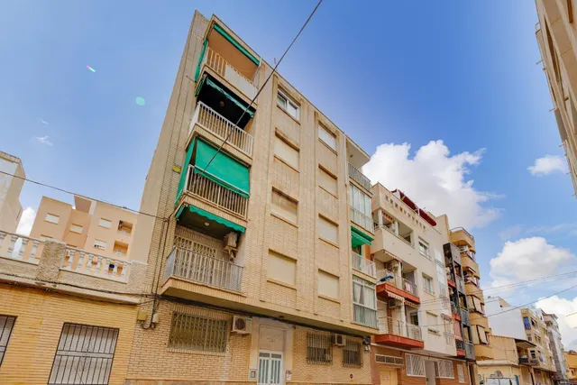 GRAN ÁTICO EN TORREVIEJA, 3 HAB, 1 BAÑO