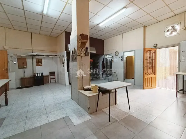 SE VENDE LOCAL COMERCIAL (FUE VIVIENDA) EN NOVELDA - foto 2