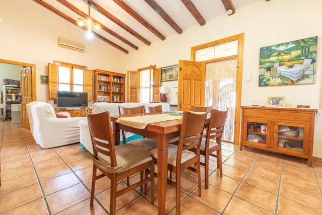 Chalet con parcela de 3.000m2, en paraje La Matanza — 12
