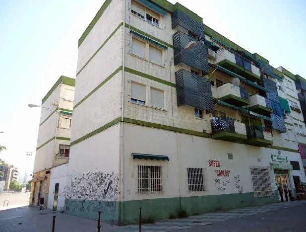 Venta de Piso Sin Posesión en Granada