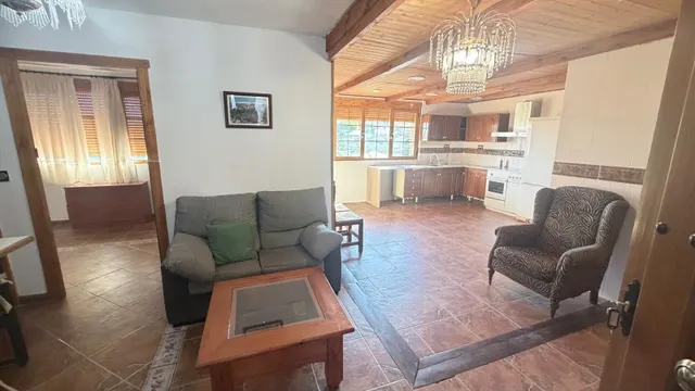 Preciosa Casa de tres plantas con tres apartamentos completos en venta en Monachil — 12