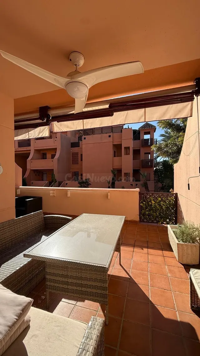 Precioso apartamento en alquiler en Playa Granada – Zona res - foto 3