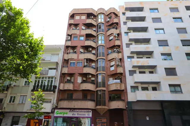 piso de 100 m2 con garaje en Reina Victoria