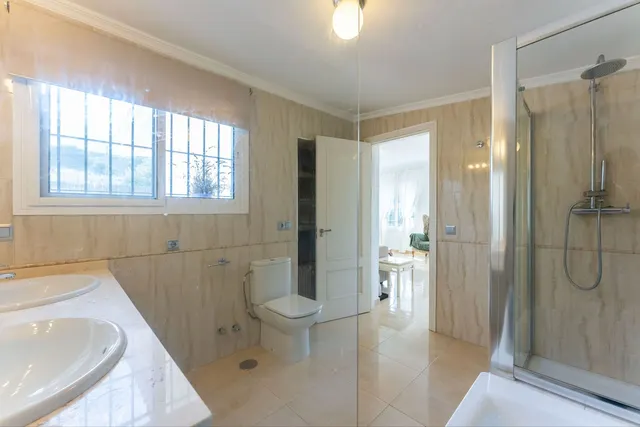 Finca rústica 9 habitaciones 588m² en venta - Costa del Sol — 40